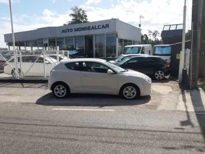 Alfa Romeo MiTo 2018 - 8000 EUR, 234180 km - AUTO.MOTO.pt - 234180km - foto 2 de 46
