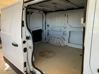 Nissan NV300 2017 - 13500 EUR, 203327 km - AUTO.MOTO.pt - 203327km - foto 13 de 18