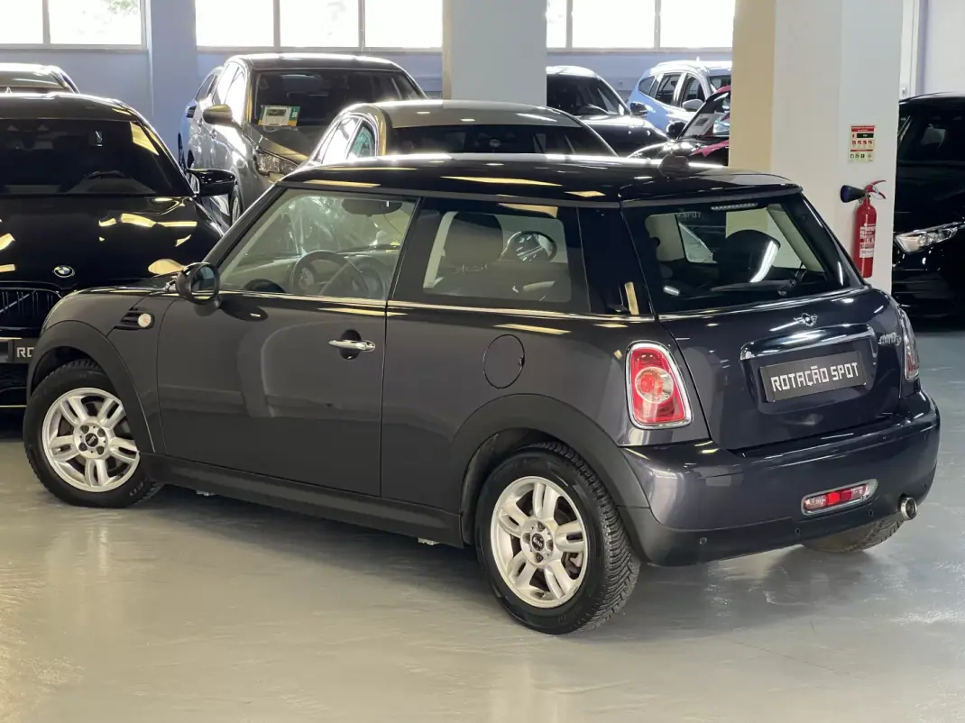 MINI 3 Portas 2012 - 6990 EUR, 185000 km - AUTO.MOTO.pt - 185000km - foto 23 de 41