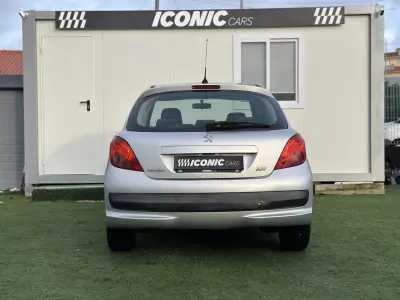 Peugeot 207 2007 - 5990 EUR, 181000 km - AUTO.MOTO.pt - 181000km - foto 5 de 26