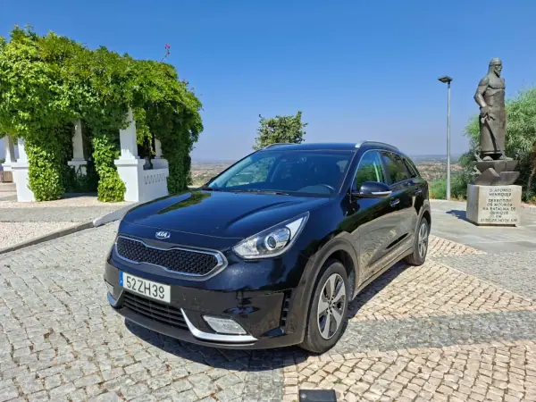 Kia Niro 2019 - 17900 EUR, 74459 km - 74459km - foto 3 de 26