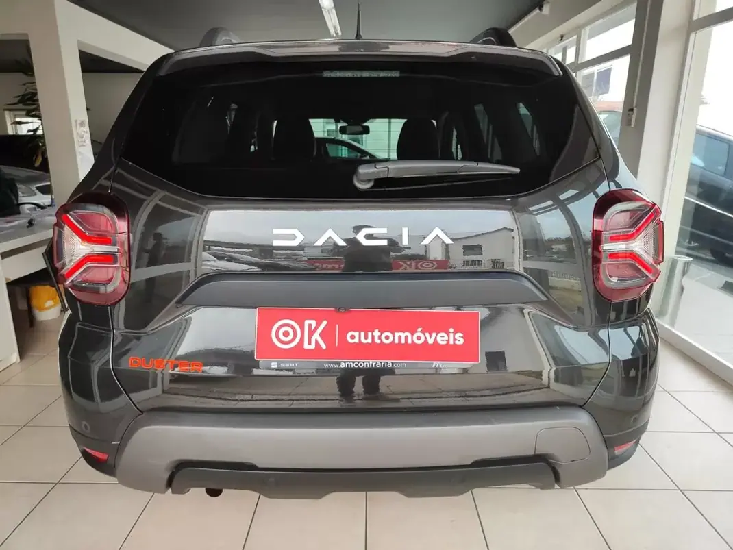 Dacia Duster 2023 - 16750 EUR, 65400 km - AUTO.MOTO.pt - 65400km - foto 9 de 35