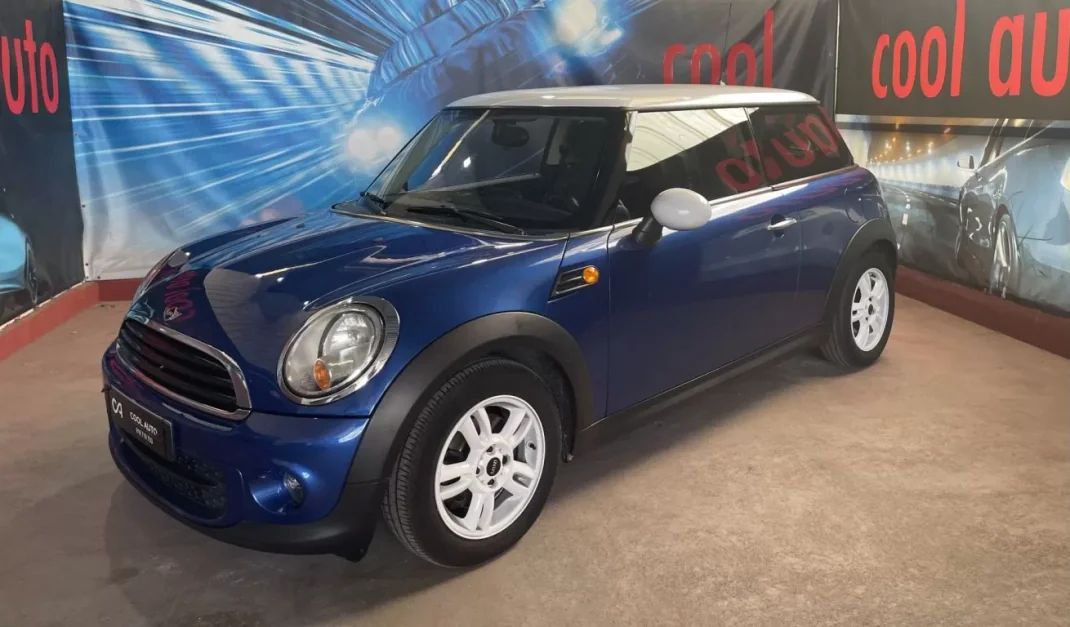 MINI One 2011 - 8500 EUR, 230000 km - AUTO.MOTO.pt - 230000km - foto 1 de 35