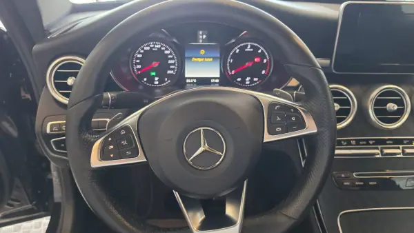 Mercedes-Benz C 220 2017 - 29500 EUR, 196135 km - AUTO.MOTO.pt - 196135km - foto 43 de 59