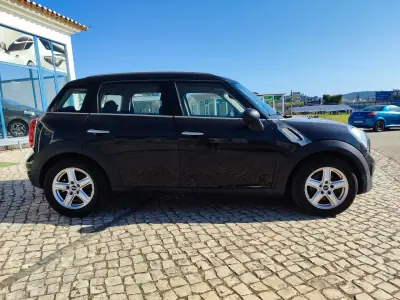 MINI Countryman 2012 - 8900 EUR, 135000 km - 135000km - foto 5 de 19