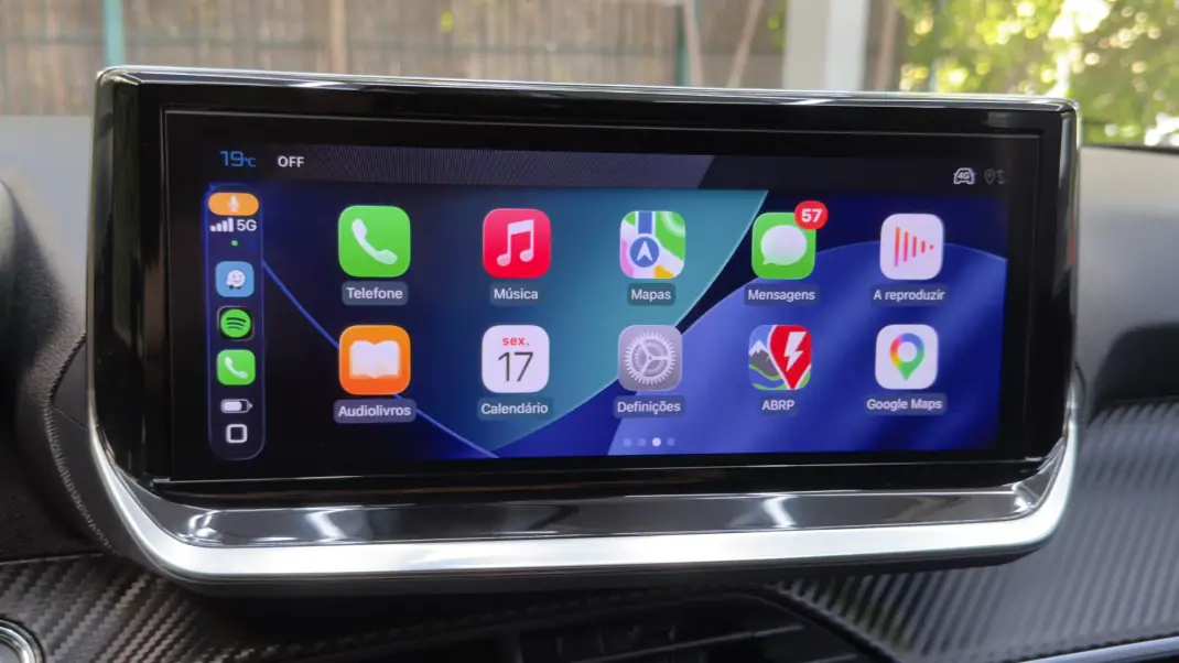 Peugeot e-2008 2025 - 25900 EUR, 13646 km - AUTO.MOTO.pt - 13646km - foto 20 de 22