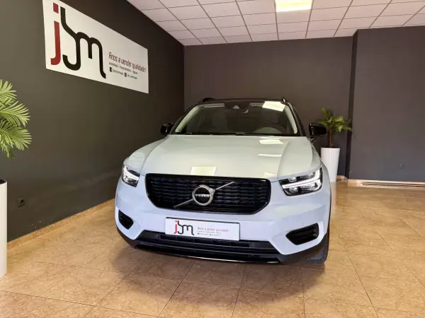Volvo XC 40 2021 - 25750 EUR, 139987 km - AUTO.MOTO.pt - 139987km - foto 3 de 15