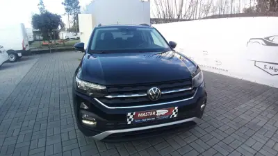 Volkswagen T-Cross 2023 - 18950 EUR, 112531 km - AUTO.MOTO.pt - 112531km - foto 4 de 40