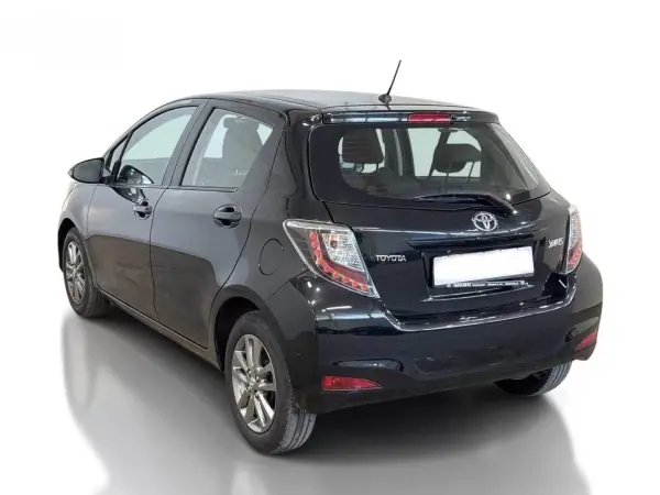Toyota Yaris 2014 - 11990 EUR, 107000 km - AUTO.MOTO.pt - 107000km - foto 2 de 12