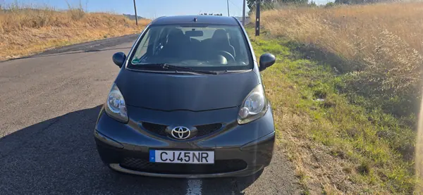 Toyota Aygo 2008 - 4499 EUR, 93400 km - AUTO.MOTO.pt - 93400km - foto 2 de 7