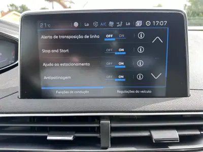 Peugeot 3008 2019 - 17900 EUR, 180000 km - AUTO.MOTO.pt - 180000km - foto 46 de 62