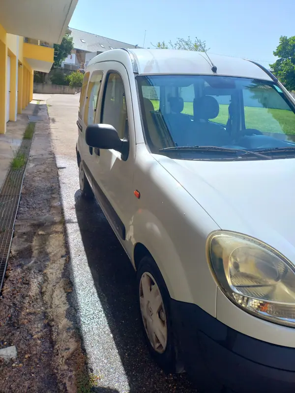 Renault Kangoo 2004 - 4400 EUR, 266000 km - 266000km - foto 2 de 12