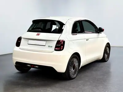 Fiat 500e 2022 - 14990 EUR, 10540 km - 10540km - foto 5 de 53
