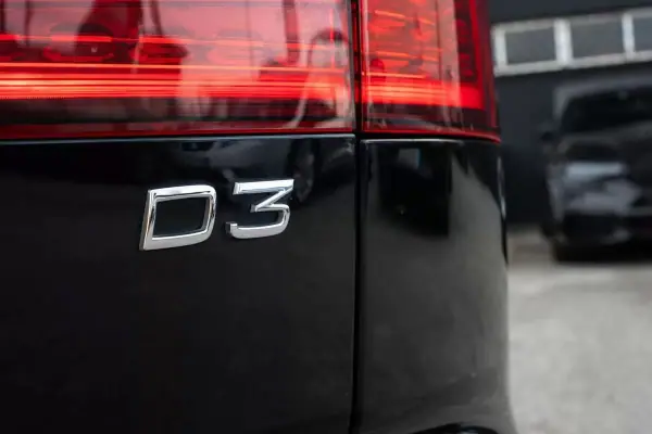 Volvo V60 2019 - 18400 EUR, 258859 km - AUTO.MOTO.pt - 258859km - foto 9 de 25
