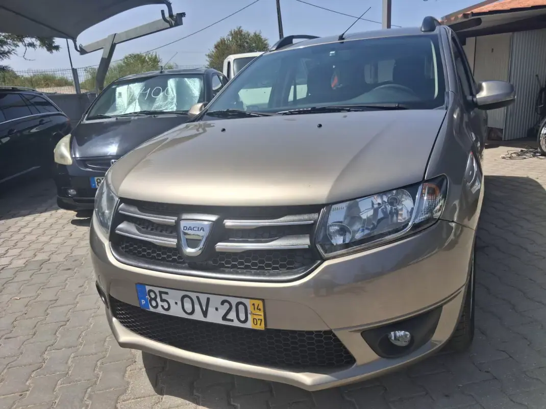Dacia Logan MCV 2014 - 6900 EUR, 137000 km - 137000km - foto 6 de 13