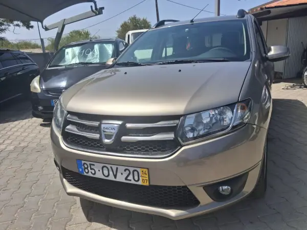 Dacia Logan MCV 2014 - 6900 EUR, 137000 km - AUTO.MOTO.pt - 137000km - foto 6 de 13