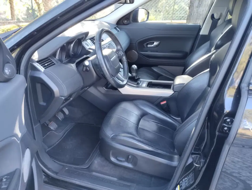 Land Rover Range Rover Evoque 2017 - 19500 EUR, 180000 km - 180000km - foto 19 de 30