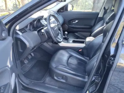 Land Rover Range Rover Evoque 2017 - 19500 EUR, 180000 km - AUTO.MOTO.pt - 180000km - foto 19 de 30
