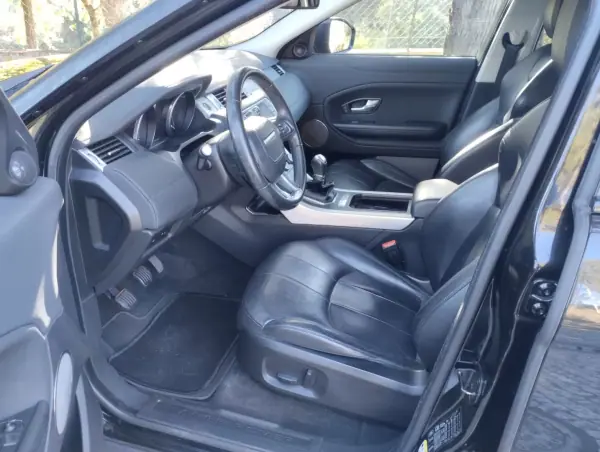 Land Rover Range Rover Evoque 2017 - 19500 EUR, 180000 km - AUTO.MOTO.pt - 180000km - foto 19 de 30