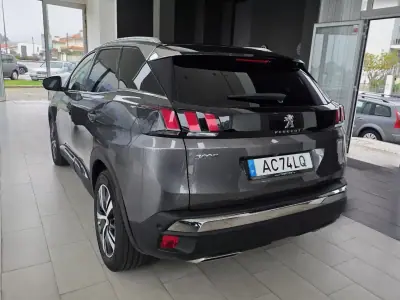 Peugeot 3008 2016 - 12990 EUR, 248403 km - 248403km - foto 4 de 28