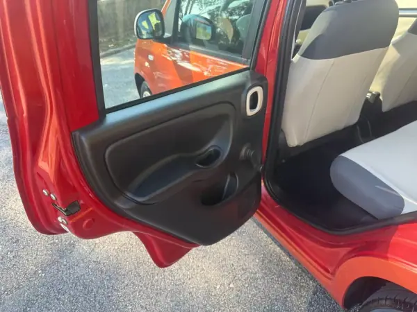 Fiat Panda 2012 - 6600 EUR, 145000 km - AUTO.MOTO.pt - 145000km - foto 3 de 23