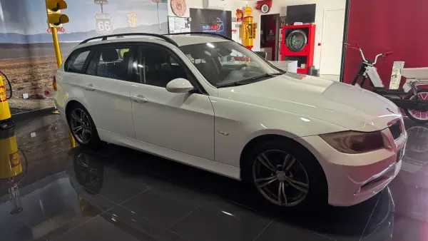 BMW 318 2007 - 8950 EUR, 262687 km - AUTO.MOTO.pt - 262687km - foto 7 de 23