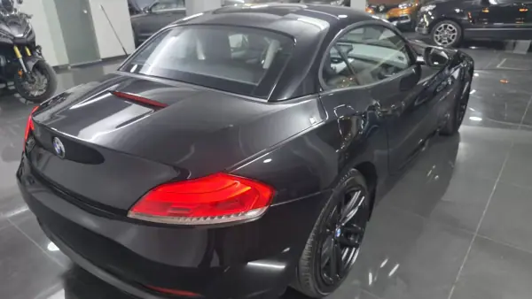 BMW Z4 2013 - 27990 EUR, 98000 km - AUTO.MOTO.pt - 98000km - foto 27 de 38