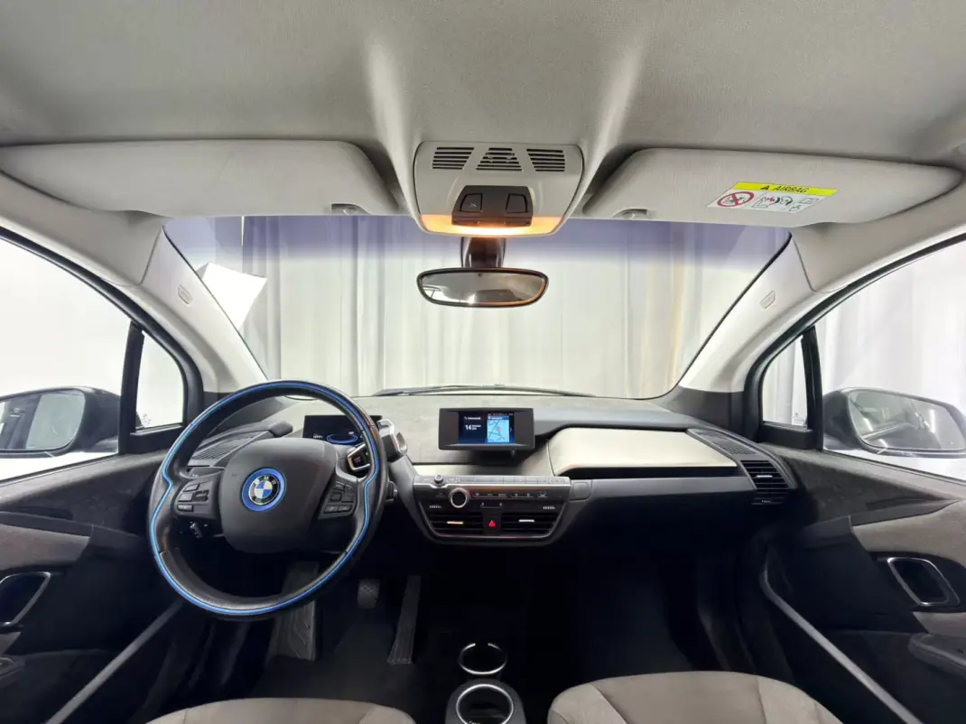 BMW i3 2019 - 17250 EUR, 62700 km - 62700km - foto 10 de 19