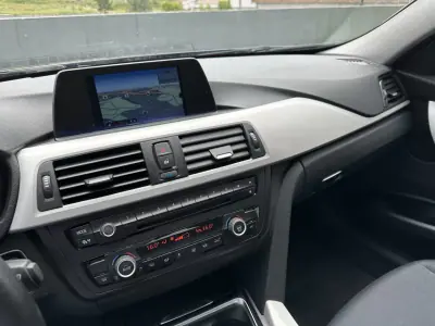 BMW 320 2013 - 13900 EUR, 280000 km - AUTO.MOTO.pt - 280000km - foto 53 de 64