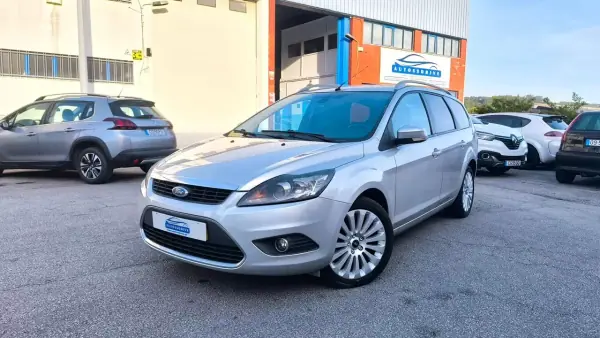 Ford Focus SW 2009 - 5500 EUR, 226000 km - AUTO.MOTO.pt - 226000km - foto 5 de 16