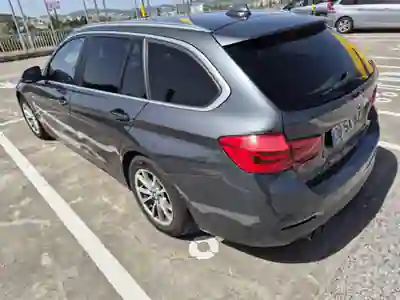 BMW 320 2017 - 12000 EUR, 342700 km - AUTO.MOTO.pt - 342700km - foto 2 de 6