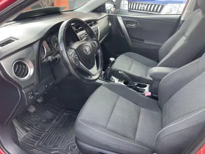 Toyota Auris 2013 - 13950 EUR, 163341 km - AUTO.MOTO.pt - 163341km - foto 8 de 12