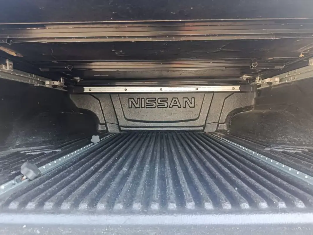 Nissan Navara 2012 - 18500 EUR, 161513 km - 161513km - foto 30 de 38