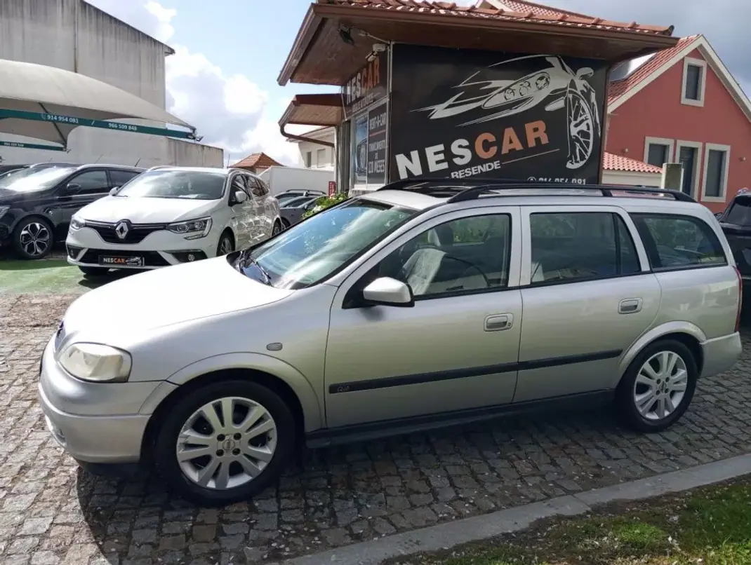 Opel Astra Caravan 1998 - 2490 EUR, 285196 km - AUTO.MOTO.pt - 285196km - foto 1 de 5