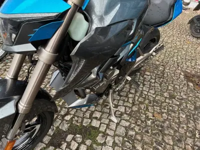 Zontes 310R 2021 - 3850 EUR, 14532 km - AUTO.MOTO.pt - 14532km - foto 10 de 12