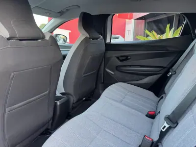 Renault Mégane E-Tech 2022 - 22500 EUR, 96000 km - AUTO.MOTO.pt - 96000km - foto 18 de 44