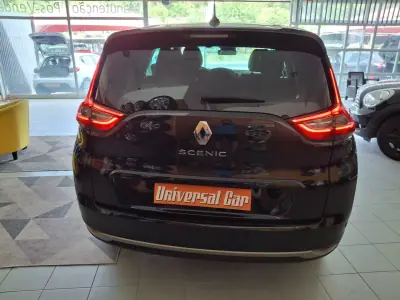 Renault Grand Scénic 2019 - 16700 EUR, 173000 km - AUTO.MOTO.pt - 173000km - foto 4 de 18