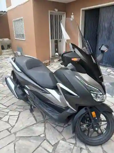 Honda Forza 2021 - 4600 EUR, 8400 km - AUTO.MOTO.pt - 8400km - foto 2 de 10