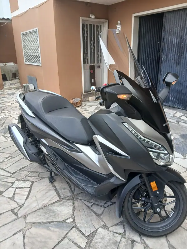 Honda Forza 2021 - 4600 EUR, 8400 km - AUTO.MOTO.pt - 8400km - foto 2 de 10