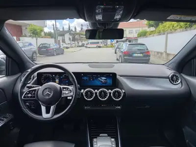 Mercedes-Benz EQA 2021 - 29990 EUR, 32800 km - AUTO.MOTO.pt - 32800km - foto 18 de 25