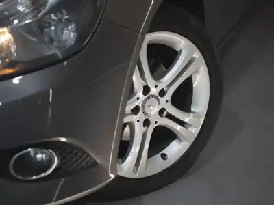 Mercedes-Benz A 180 2014 - 12990 EUR, 149000 km - AUTO.MOTO.pt - 149000km - foto 8 de 20
