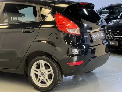 Ford Fiesta 2012 - 6490 EUR, 180000 km - AUTO.MOTO.pt - 180000km - foto 22 de 38