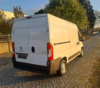 Peugeot BOXER L2H2 2.0 BLUEHDI 2015 - 15500 EUR, 87000 km - AUTO.MOTO.pt - 87000km - foto 5 de 9