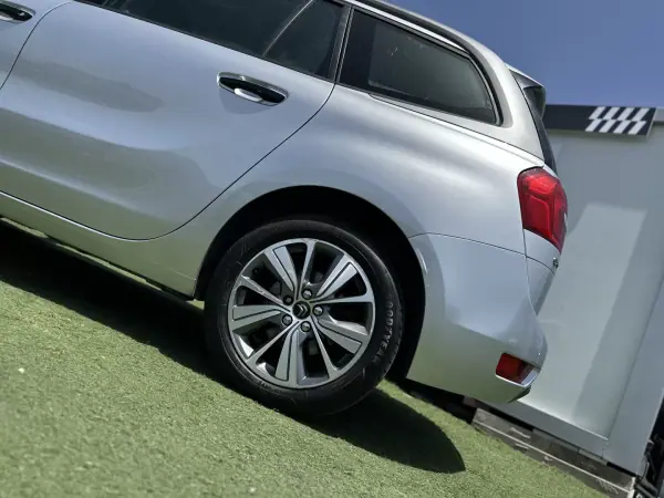 Citroën C4 Grand Picasso 2015 - 10990 EUR, 116000 km - AUTO.MOTO.pt - 116000km - foto 4 de 49