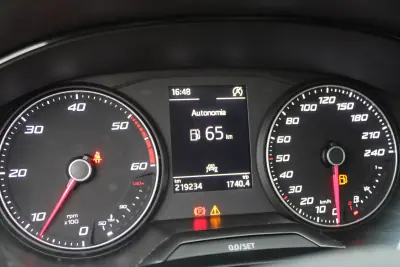 SEAT Ibiza 2019 - 10490 EUR, 219000 km - AUTO.MOTO.pt - 219000km - foto 14 de 17