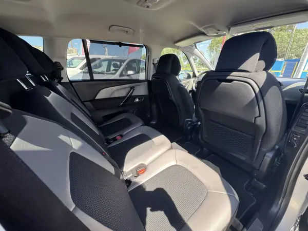 Citroën C4 Picasso 2015 - 14500 EUR, 138345 km - AUTO.MOTO.pt - 138345km - foto 30 de 39