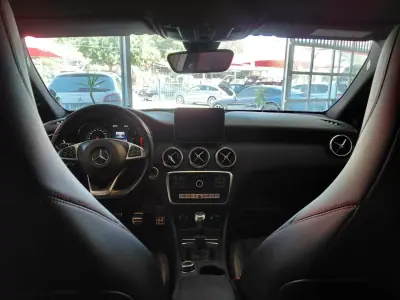 Mercedes-Benz A 180 2018 - 16900 EUR, 212000 km - AUTO.MOTO.pt - 212000km - foto 18 de 21