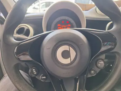 Smart ForFour 2015 - 8490 EUR, 97000 km - 97000km - foto 5 de 14