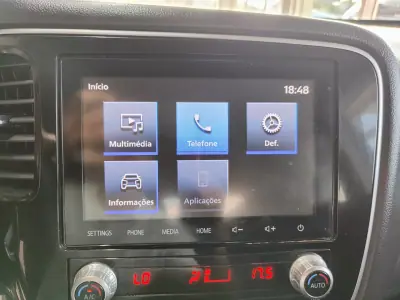 Mitsubishi Outlander 2021 - 18900 EUR, 141000 km - AUTO.MOTO.pt - 141000km - foto 31 de 37