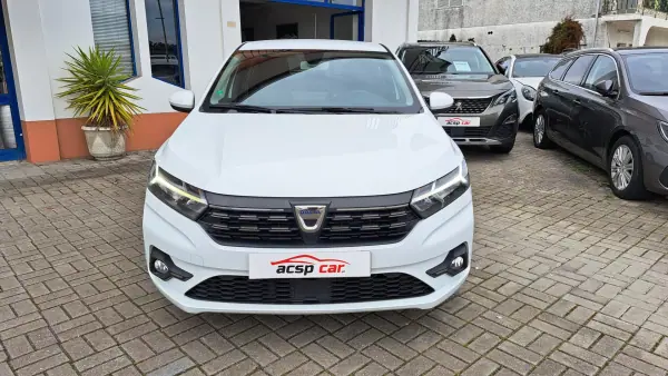 Dacia Sandero 2021 - 12900 EUR, 82644 km - AUTO.MOTO.pt - 82644km - foto 6 de 29